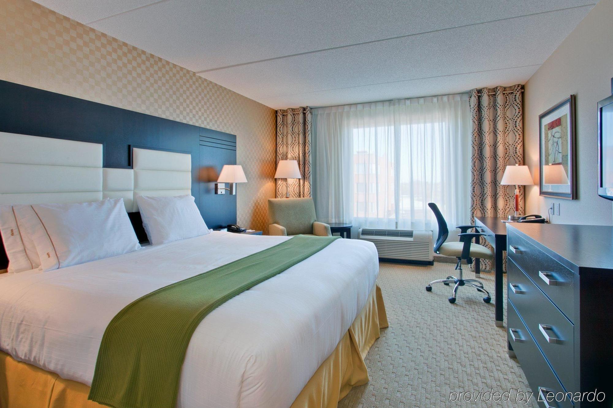 Holiday Inn Express Hotel & Suites Ottawa West-Nepean, An Ihg Hotel Phòng bức ảnh